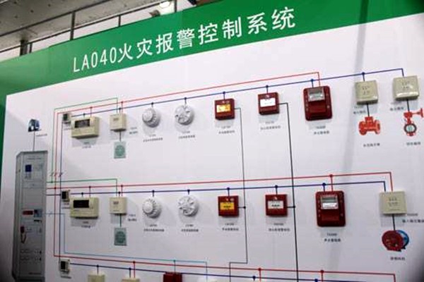 出現火警時，樓宇控制系統(tǒng)如何快速做出反應？